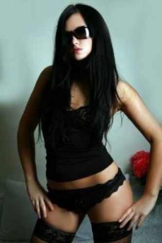 Индивидуалка СПб Шакира Брюнетка c 2 размером груди у метро Василеостровская Санкт-Петербург Фото-1