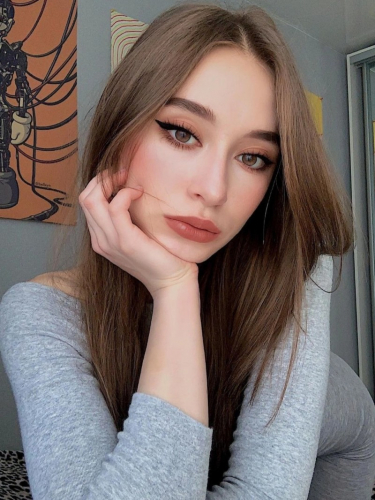 Индивидуалка СПб Наталья  Шатенка c 2 размером груди у метро Чернышевская Санкт-Петербург Фото-1